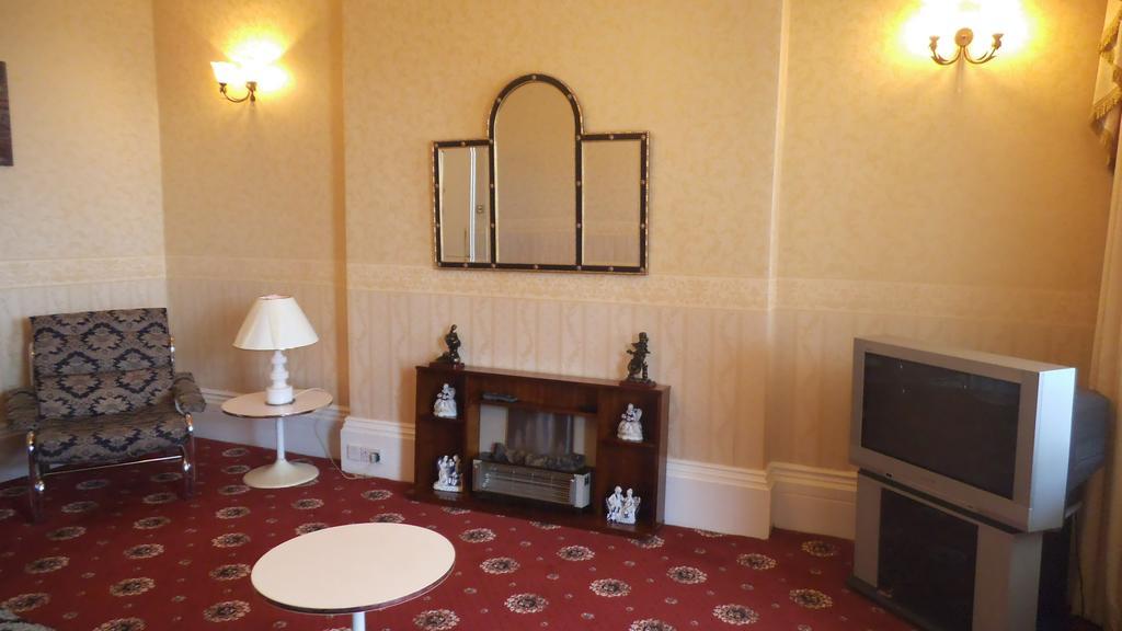 Abbey Court Hotel Торки Экстерьер фото