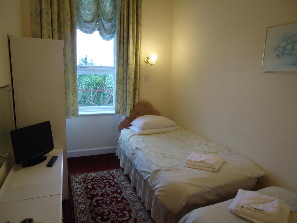 Abbey Court Hotel Торки Экстерьер фото