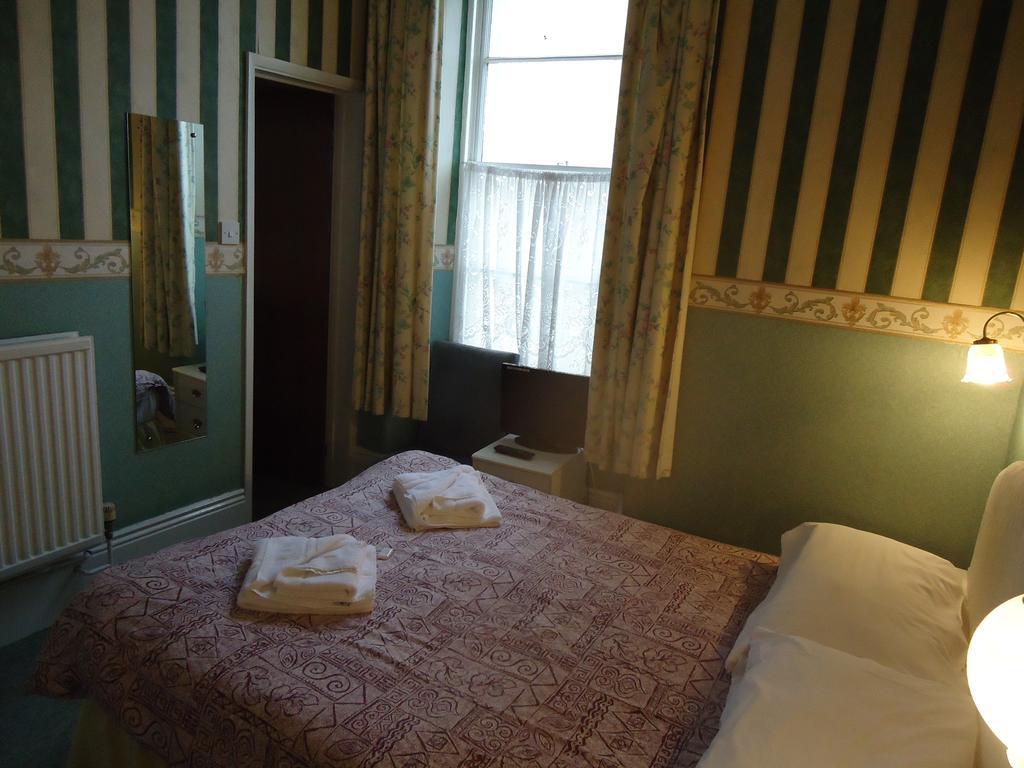 Abbey Court Hotel Торки Номер фото