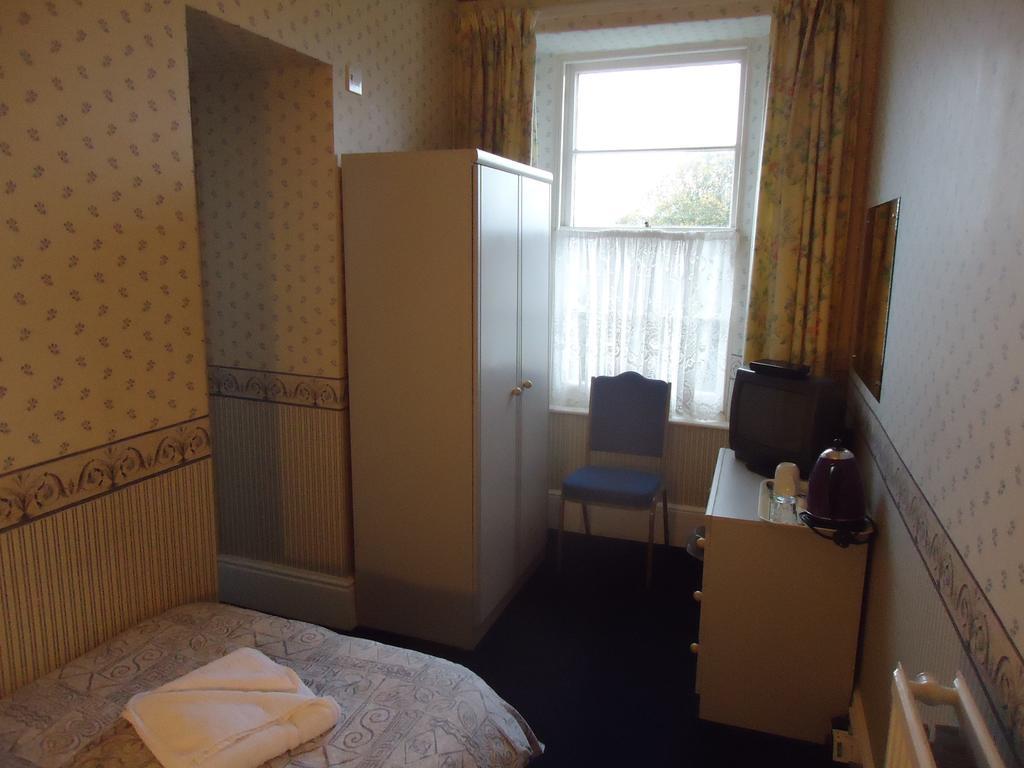 Abbey Court Hotel Торки Номер фото
