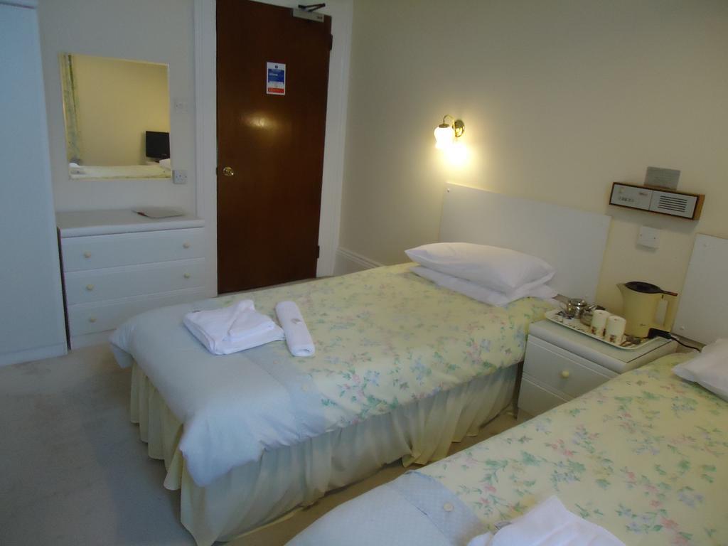 Abbey Court Hotel Торки Экстерьер фото