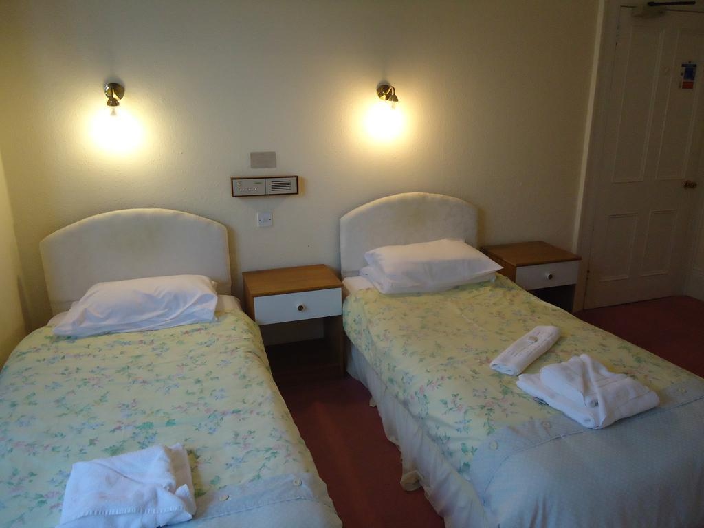 Abbey Court Hotel Торки Экстерьер фото